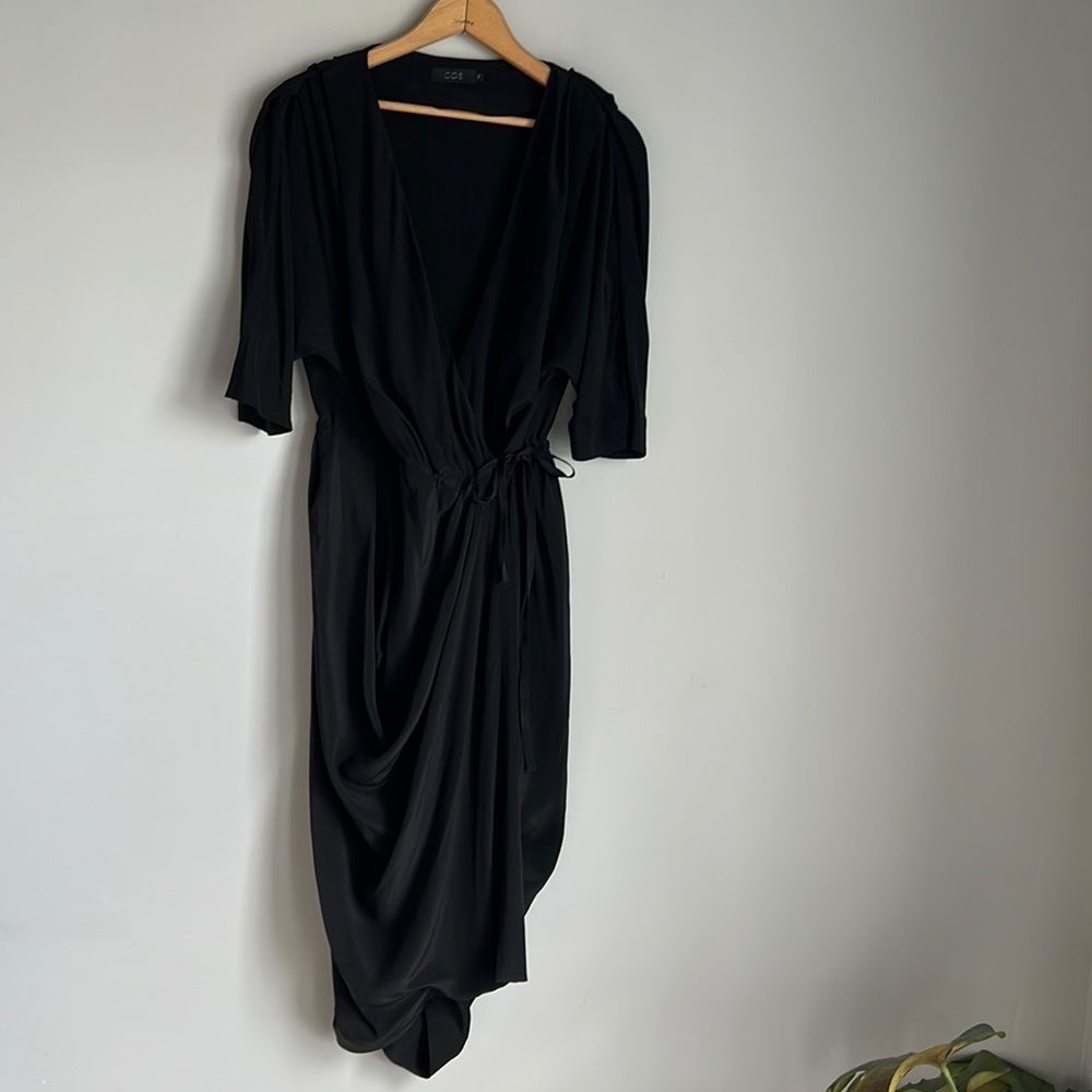 Cos Women's Black 3/4 Sleeve V Neck Midi Full Wrap 100% Silk Dress Size 8